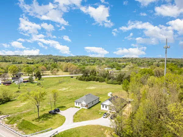 1386 S Ellington Pkwy, Lewisburg, TN 37091