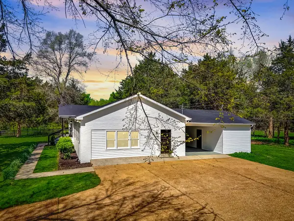 3935 Christiana Hoovers Gap Rd, Christiana, TN 37037