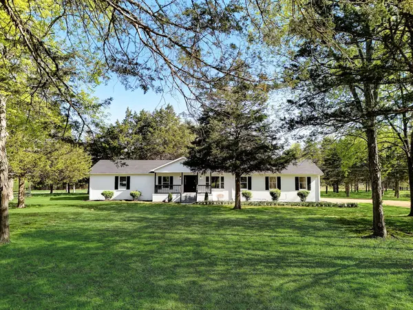 3935 Christiana Hoovers Gap Rd, Christiana, TN 37037