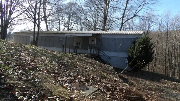 205 Star Point Rd, Celina, TN 38551