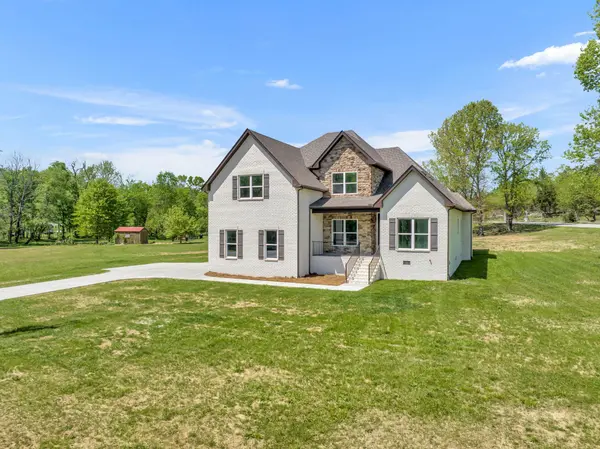 720 Rankin Rd, Castalian Springs, TN 37031