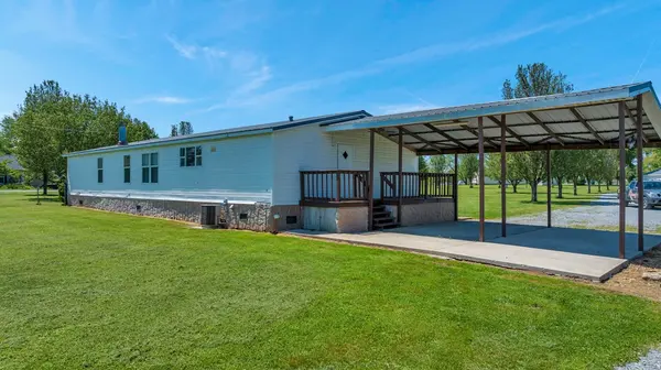 9 Jeremy Ln, Flintville, TN 37335