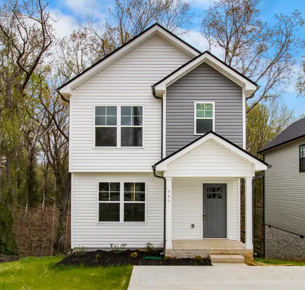 949 Oak Ln, Clarksville, TN 37040