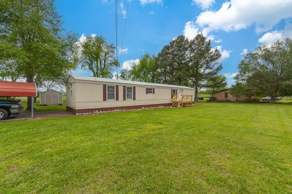 300 Marie St, Hollow Rock, TN 38342