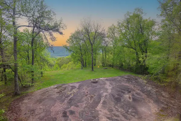 812 Indian Camp Creek Rd, Altamont, TN 37301