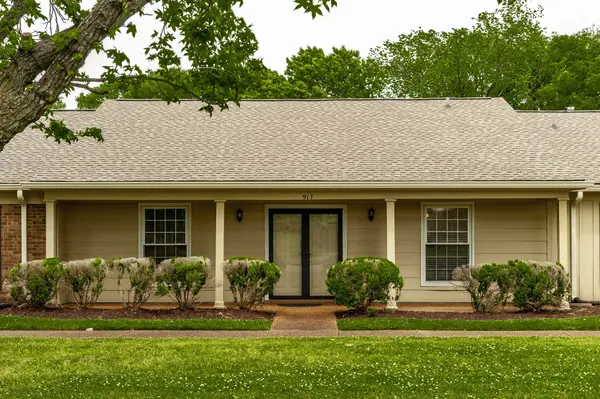 917 Todd Preis Dr, Nashville, TN 37221