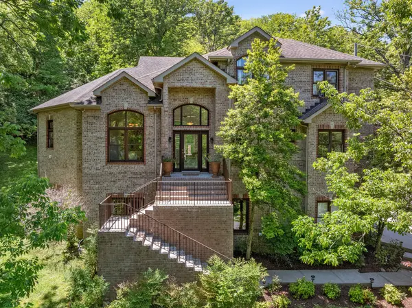 5348 Forest Acres Dr, Nashville, TN 37220