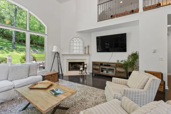 5348 Forest Acres Dr, Nashville, TN 37220