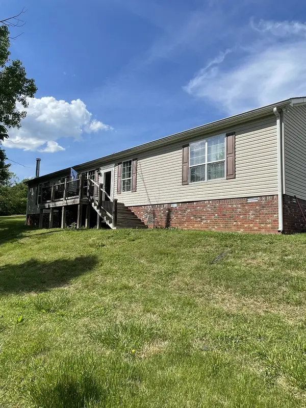 5020 Katie Ln, Pleasant View, TN 37146