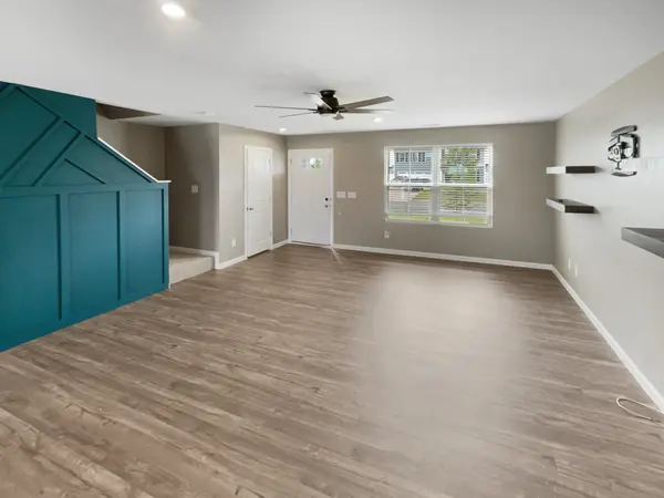 946 Blue Ash Way, Christiana, TN 37037