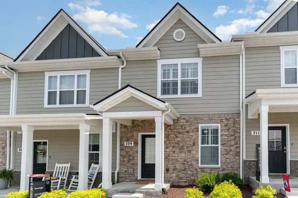 709 Dallas Dr, Columbia, TN 38401