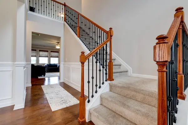 5844 Napa Valley Dr, Smyrna, TN 37167