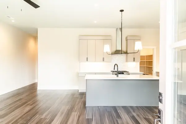 1227 Valerie Lane #58, Nashville, TN 37211