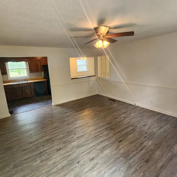 130 Hales Ln, Dowelltown, TN 37059
