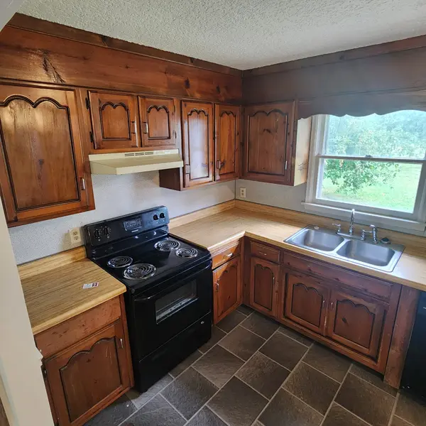 130 Hales Ln, Dowelltown, TN 37059