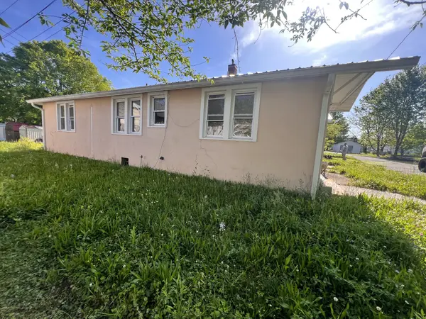 109 Daniel St, Waverly, TN 37185
