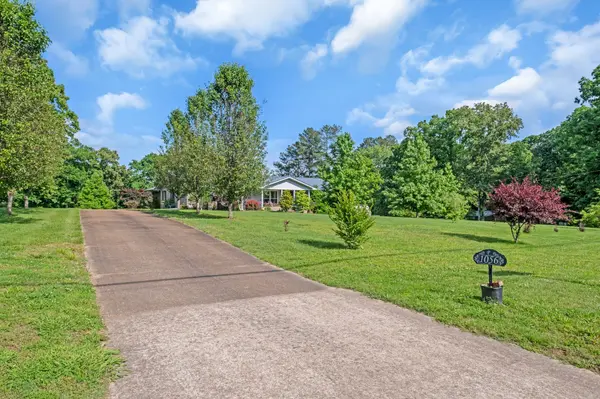1056 Highway 100, Centerville, TN 37033