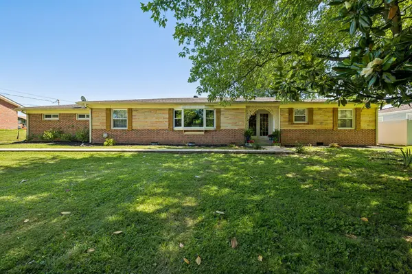 608 College Ave #E, Carthage, TN 37030