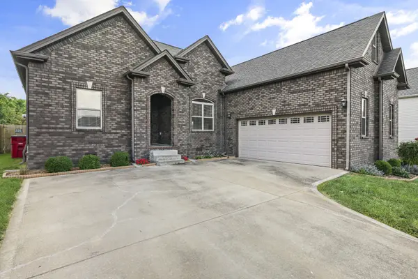 3320 Wiser Dr, Clarksville, TN 37042