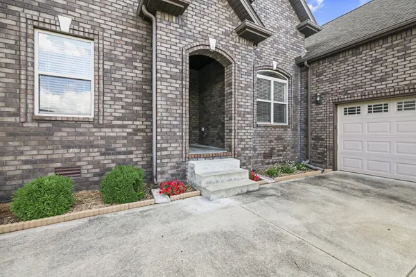 3320 Wiser Dr, Clarksville, TN 37042