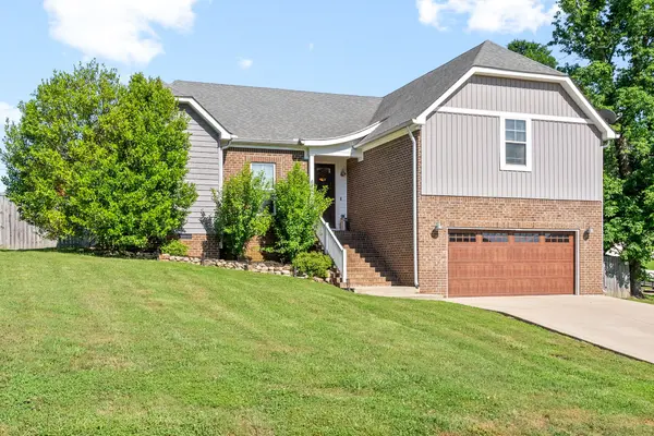 604 McCoy Ln, Columbia, TN 38401