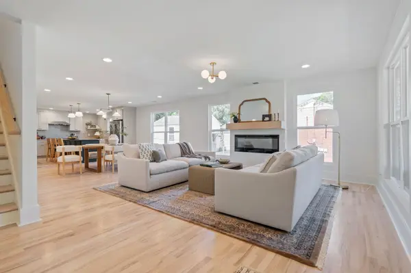 2322 Shadow Ln, Nashville, TN 37216