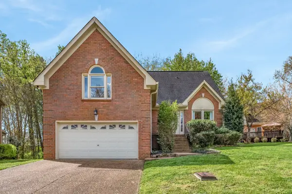 504 S Lakeridge Pl, Nashville, TN 37214
