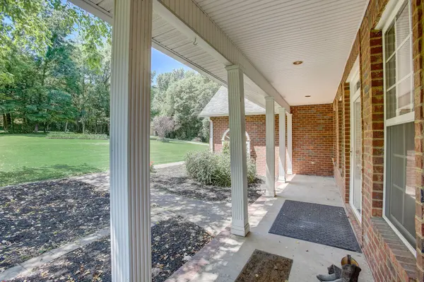 1354 Narrows of the Harpeth Rd, Kingston Springs, TN 37082