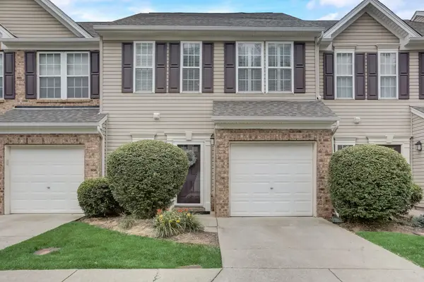 7277 Charlotte Pike #208, Nashville, TN 37209