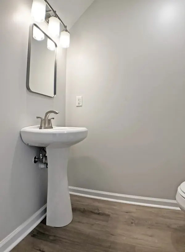 3409 Harpeth Springs Dr, Nashville, TN 37221