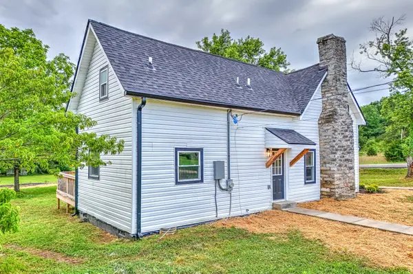 2382 W Trimble Rd, Milton, TN 37118