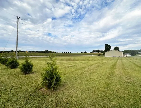 50 Allred Rd, Decherd, TN 37324