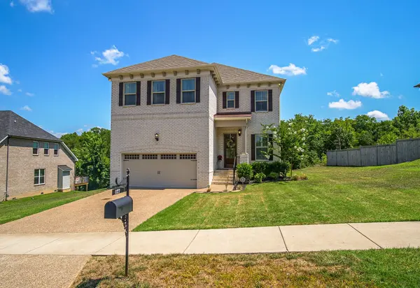 127 Ervin St, Hendersonville, TN 37075