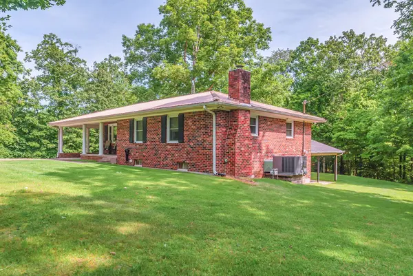 2383 Buffalo Rd, Hohenwald, TN 38462