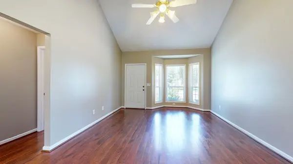 108 Dorchester Dr, White House, TN 37188