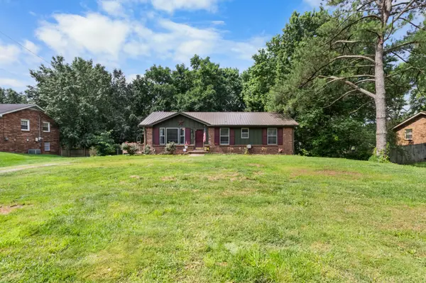 3106 E Old Ashland City Rd, Clarksville, TN 37043