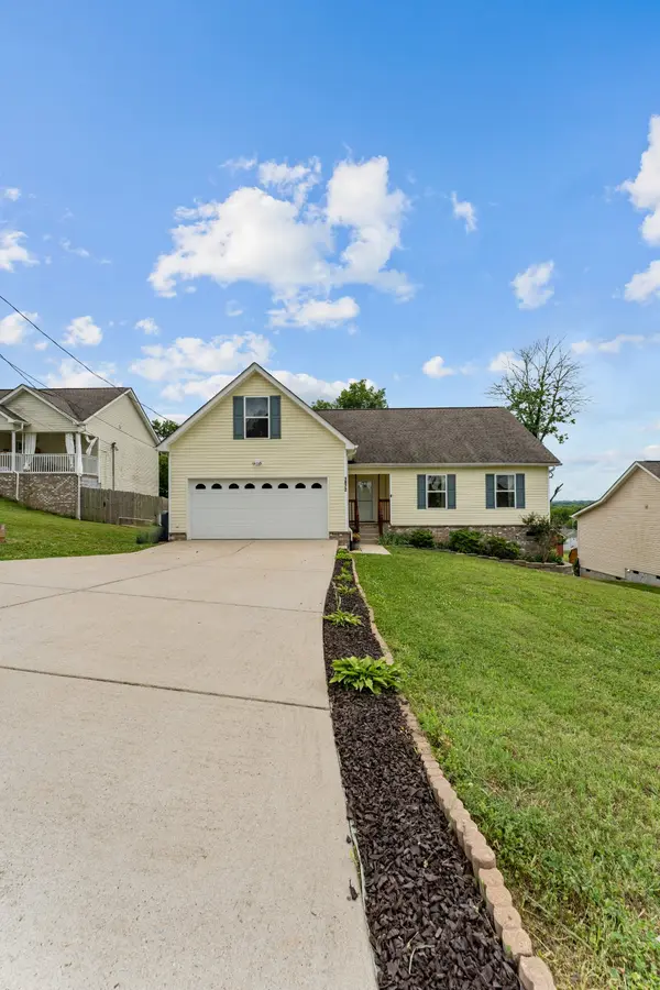1872 Providence Ct, Columbia, TN 38401