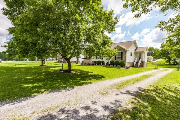 209 Northwoods Dr, White House, TN 37188