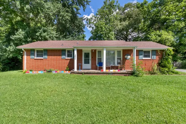15 CHARLEMAGNE BLVD, Clarksville, TN 37042