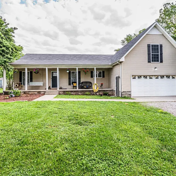 8476 Guthrie Rd, Cross Plains, TN 37049