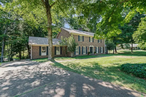 110 High Point Anchorage, Hendersonville, TN 37075
