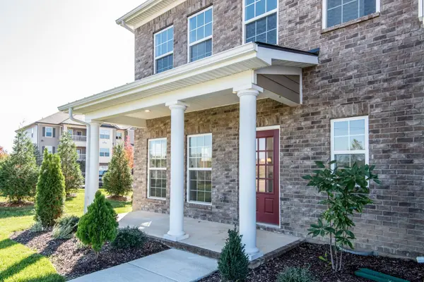 301 Dursley Ln, Spring Hill, TN 37174