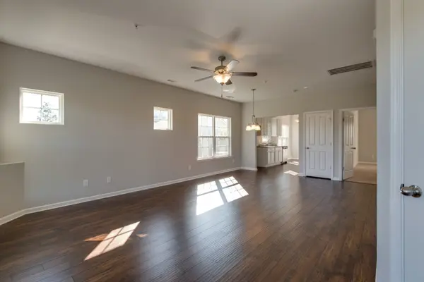 301 Dursley Ln, Spring Hill, TN 37174