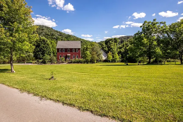 9316 Fox Hollow Rd, Christiana, TN 37037