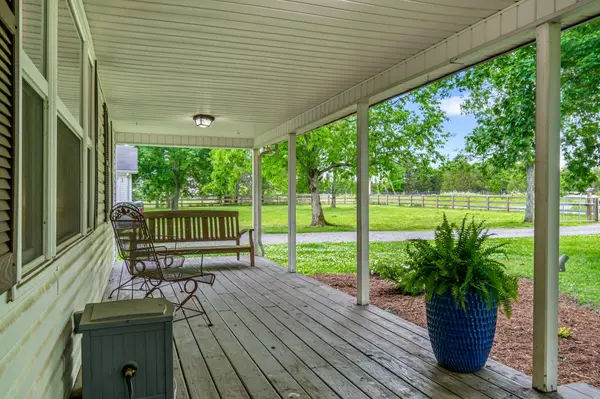 11195 S Windrow Rd, Rockvale, TN 37153