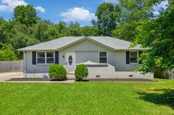 7220 Birchbark Dr, Fairview, TN 37062