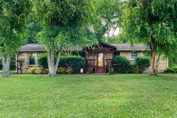 916 Green Valley Rd, Mount Juliet, TN 37122