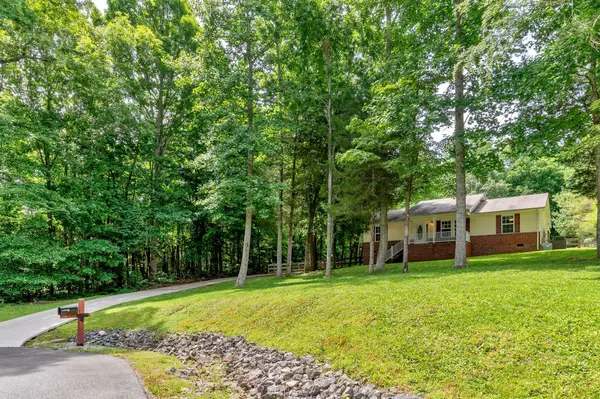 1044 Phillip Dr, Portland, TN 37148