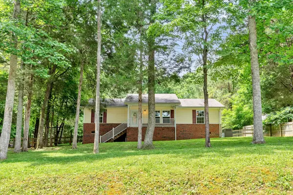 1044 Phillip Dr, Portland, TN 37148