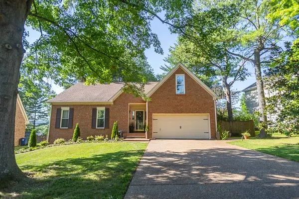 712 W Statue Ct, Franklin, TN 37067